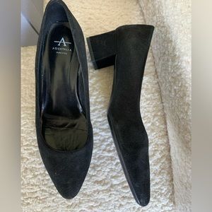 Aquatalia pumps - black suede - worn twice (truly)